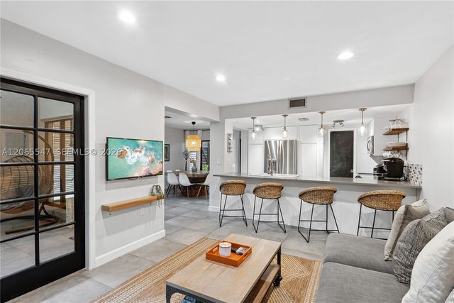 3143 Virginia St 3, Coconut Grove, FL 33133