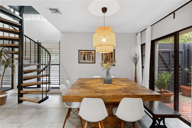 3143 Virginia St 3, Coconut Grove, FL 33133