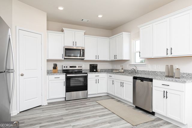 334 Bluegill Drive, Jefferson, GA 30549