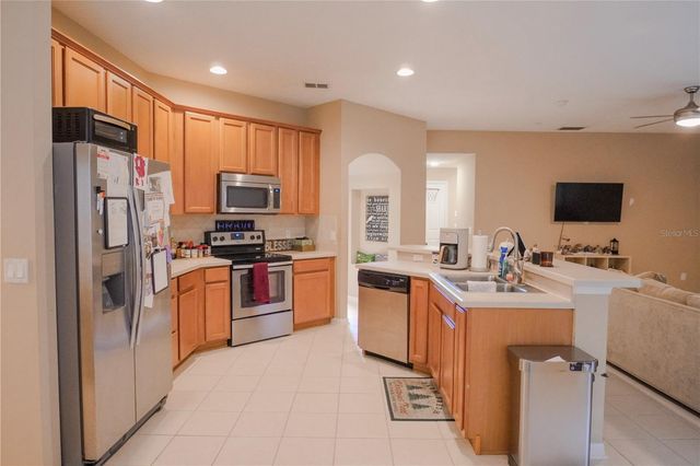 8435 PORT LANCASHIRE DRIVE, Orlando, FL 32829