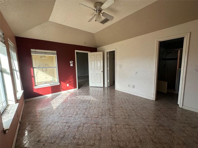 1310 Village Court Boulevard, Rosenberg, TX 77471