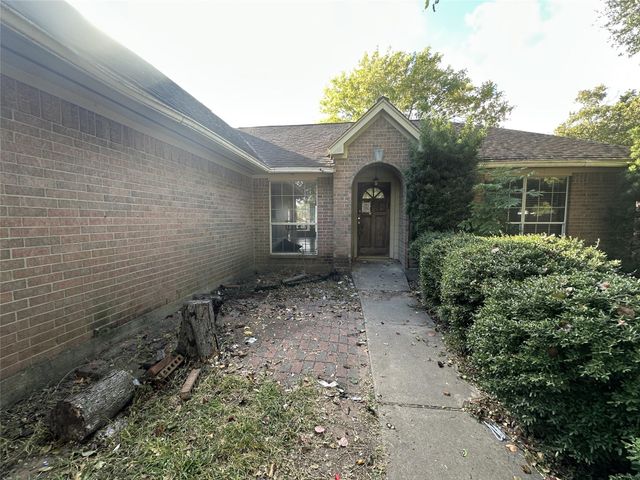 1310 Village Court Boulevard, Rosenberg, TX 77471