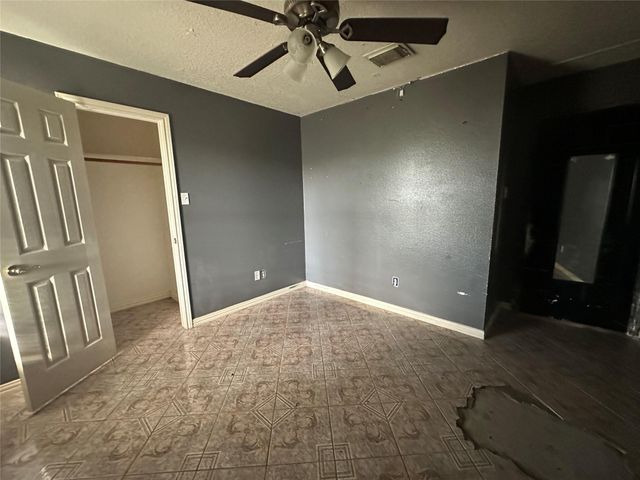 1310 Village Court Boulevard, Rosenberg, TX 77471