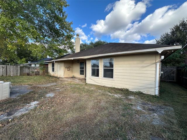 1310 Village Court Boulevard, Rosenberg, TX 77471