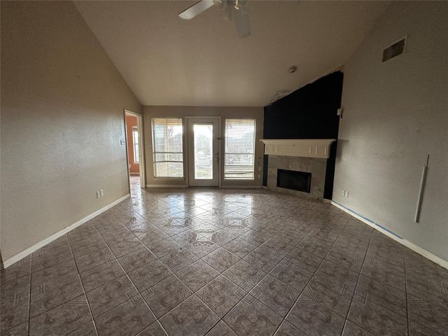 1310 Village Court Boulevard, Rosenberg, TX 77471