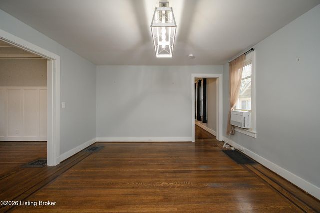 4630 S 3rd St, Louisville, KY 40214