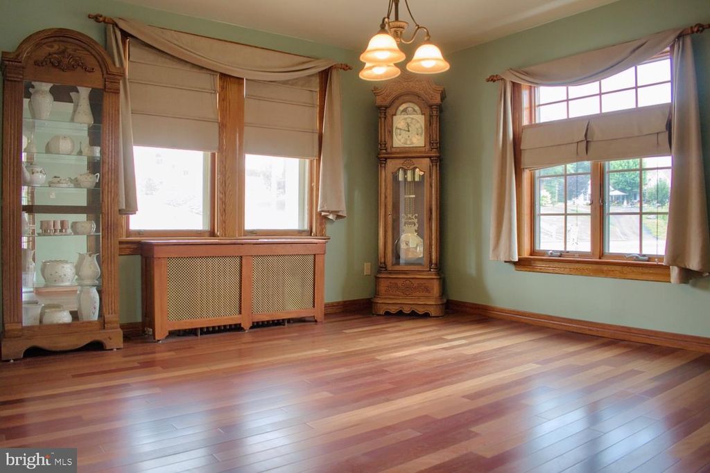 501 CHESTNUT ST, Kulpmont, PA 17834