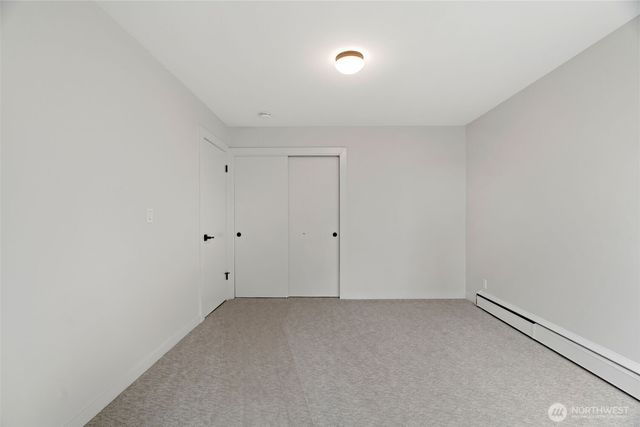 6553 Greenwood Avenue N, Seattle, WA 98103