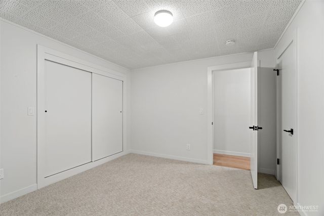 6553 Greenwood Avenue N, Seattle, WA 98103