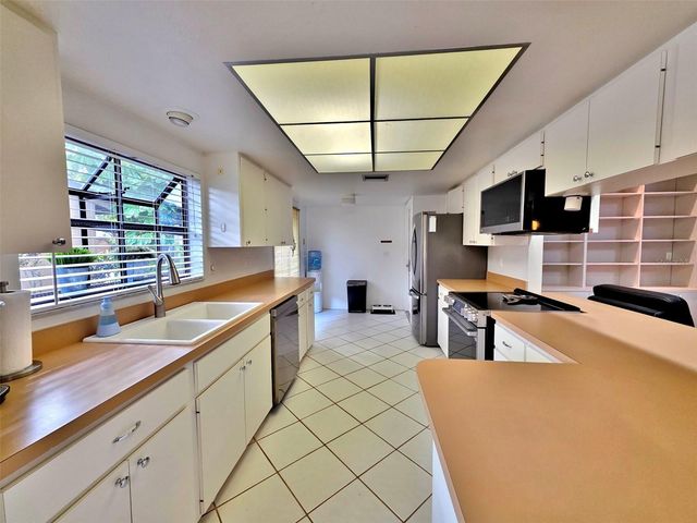 1407 WILLOW OAK CIRCLE, Bradenton, FL 34209