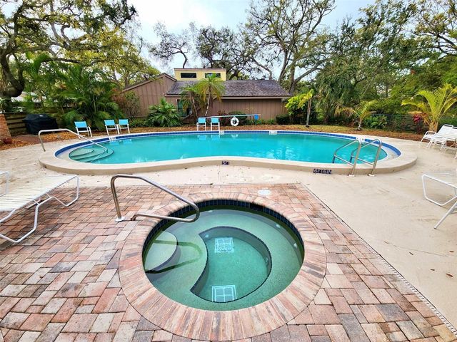 1407 WILLOW OAK CIRCLE, Bradenton, FL 34209