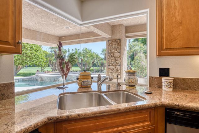 75951 Kimberly Lane, Palm Desert, CA 92211