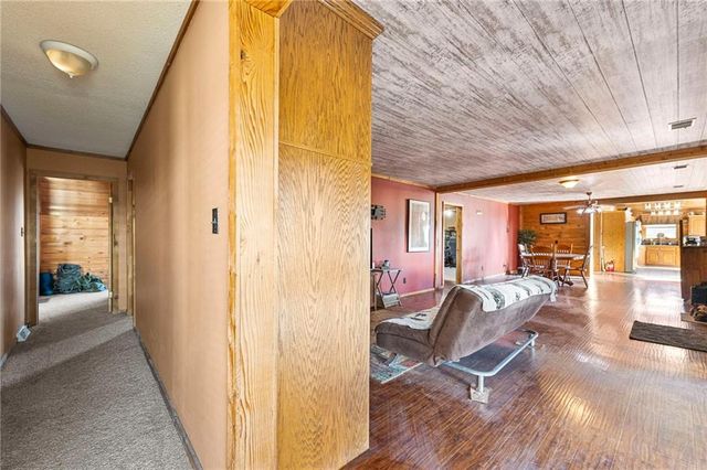 8046 Southpoint Drive, Camden, MO 64017