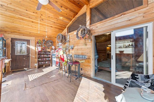 8046 Southpoint Drive, Camden, MO 64017
