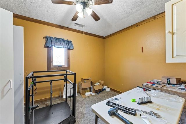8046 Southpoint Drive, Camden, MO 64017