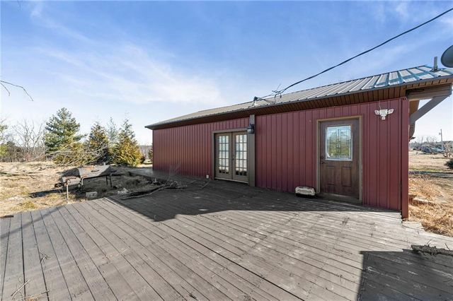 8046 Southpoint Drive, Camden, MO 64017
