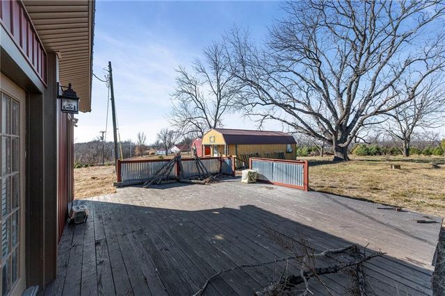 8046 Southpoint Drive, Camden, MO 64017