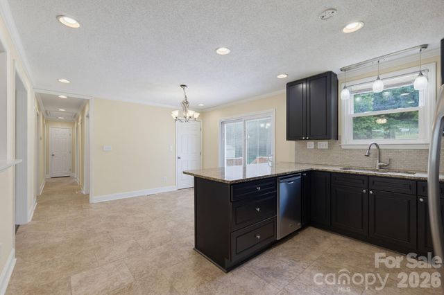 3907 Little Mountain Road, Gastonia, NC 28056