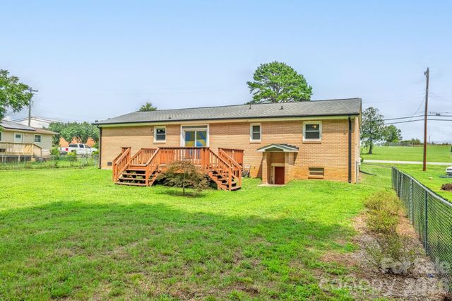 3907 Little Mountain Road, Gastonia, NC 28056