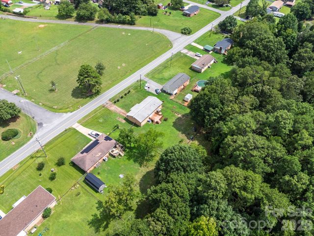 3907 Little Mountain Road, Gastonia, NC 28056