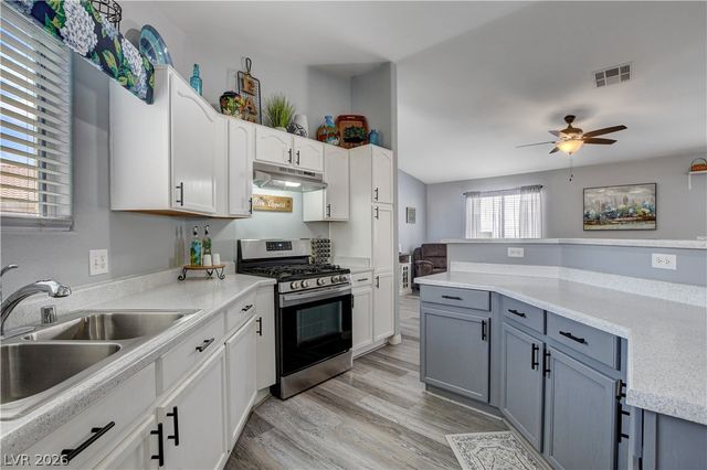 5098 Mascaro Drive, Las Vegas, NV 89122