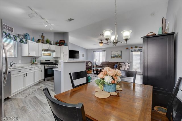 5098 Mascaro Drive, Las Vegas, NV 89122