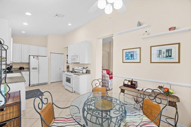 334 NW Springview Loop, Port St Lucie, FL 34986