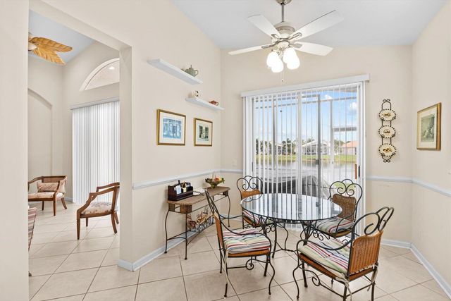 334 NW Springview Loop, Port St Lucie, FL 34986