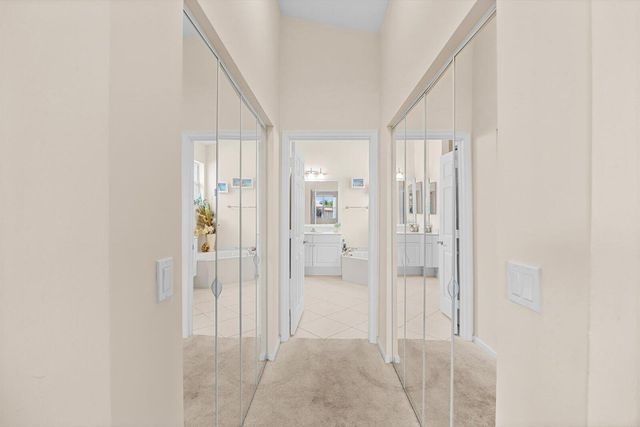 334 NW Springview Loop, Port St Lucie, FL 34986