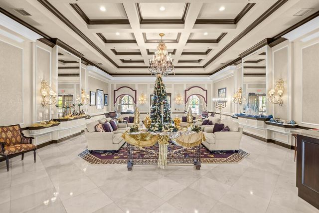 334 NW Springview Loop, Port St Lucie, FL 34986