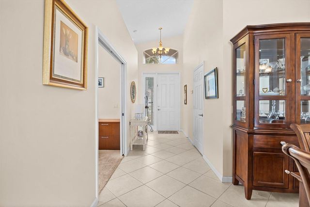 334 NW Springview Loop, Port St Lucie, FL 34986