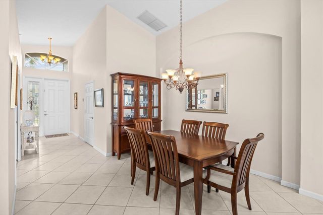 334 NW Springview Loop, Port St Lucie, FL 34986