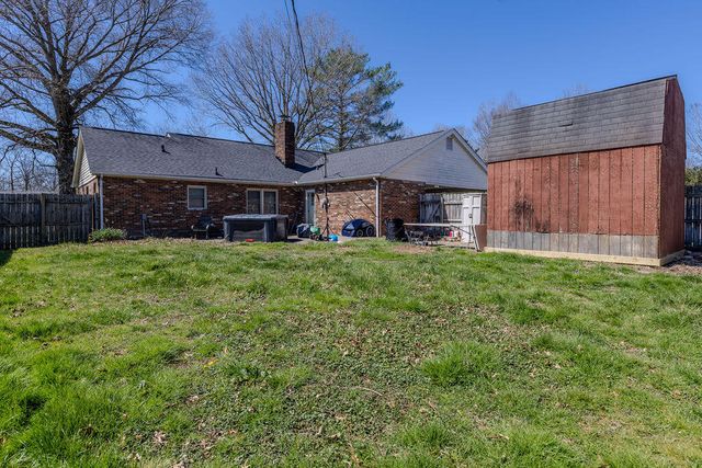 232 Roselawn Lane, Morehead, KY 40351