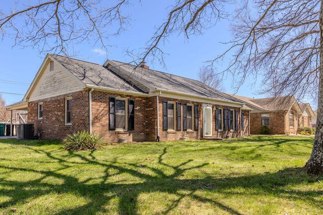 232 Roselawn Lane, Morehead, KY 40351