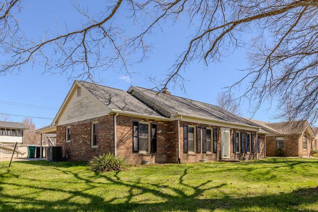 232 Roselawn Lane, Morehead, KY 40351