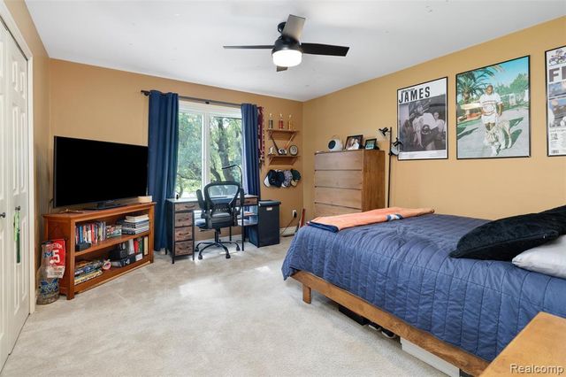 6577 Crabapple, Troy, MI 48098