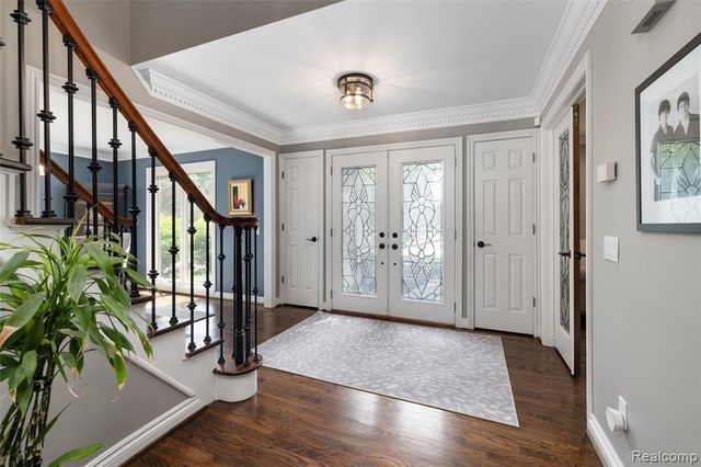 6577 Crabapple, Troy, MI 48098
