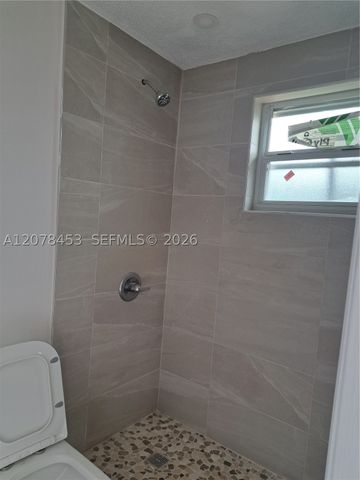 2421 SW 93rd Ct 1, Miami, FL 33165