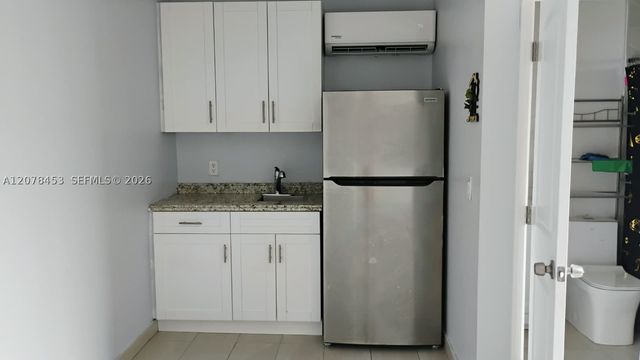 2421 SW 93rd Ct 1, Miami, FL 33165