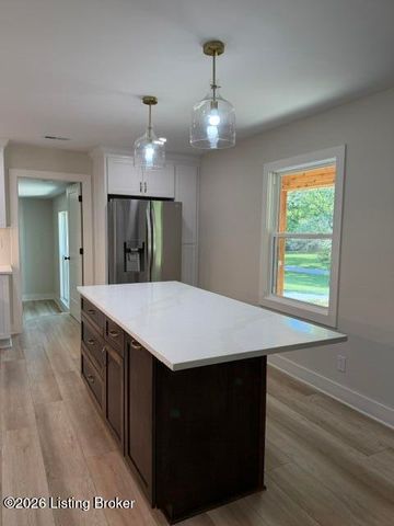 420 Hiland Dr, Shepherdsville, KY 40165