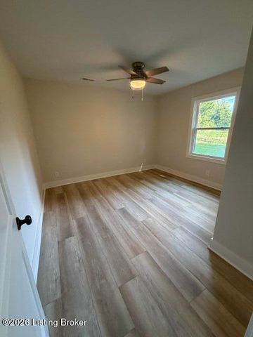 420 Hiland Dr, Shepherdsville, KY 40165