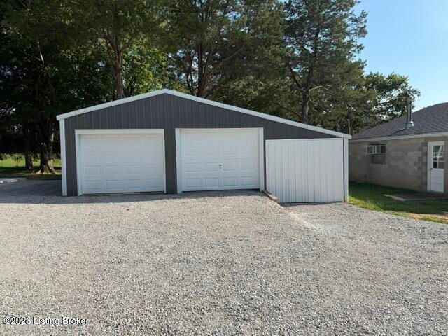 420 Hiland Dr, Shepherdsville, KY 40165