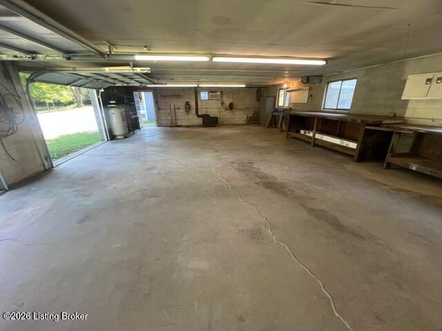 420 Hiland Dr, Shepherdsville, KY 40165