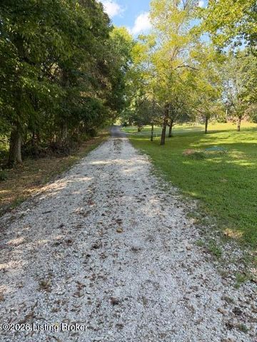 420 Hiland Dr, Shepherdsville, KY 40165