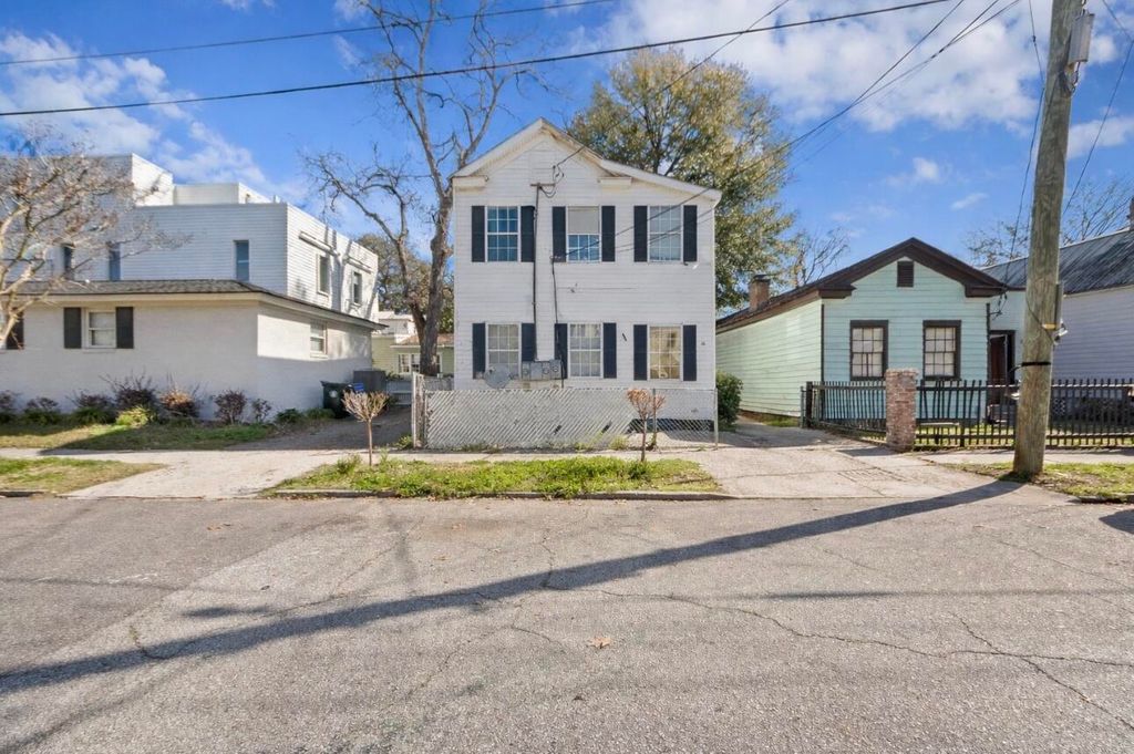 Image 1 of property listing at 16 Killians Street, Charleston, SC 29403