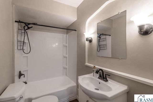 441 South Avenue, North Mankato, MN 56003