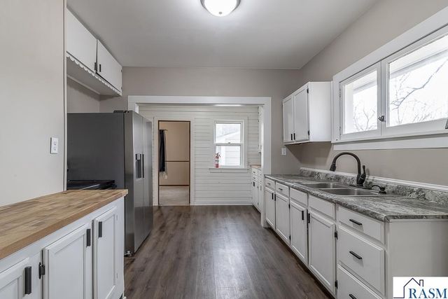 441 South Avenue, North Mankato, MN 56003