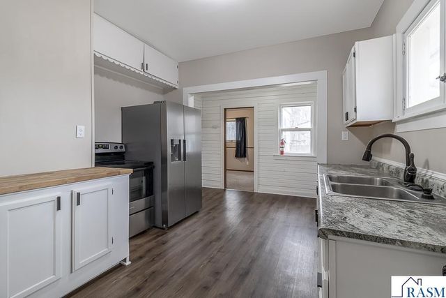 441 South Avenue, North Mankato, MN 56003