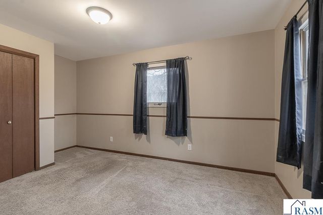 441 South Avenue, North Mankato, MN 56003