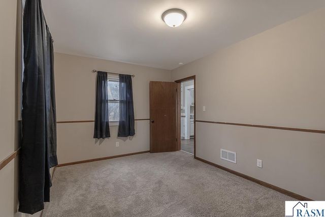 441 South Avenue, North Mankato, MN 56003